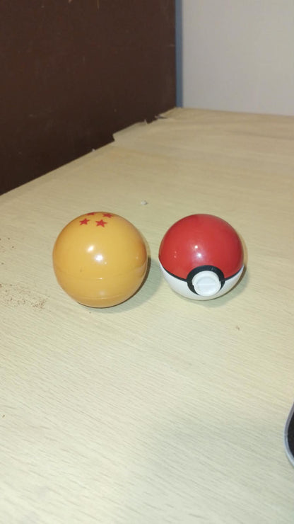 Grinder Esfera del Dragón y Pokebola vista lateral